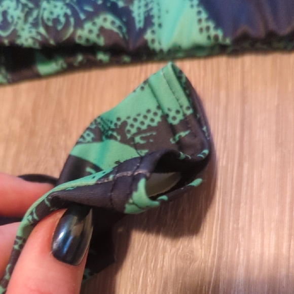 Blackmilk Cthulhu Long Sleeve Crop Top - Picture 6 of 6